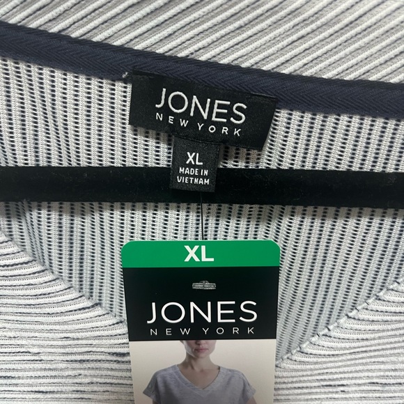 Jones New York White Striped Short Sleeve Top - Picture 3 of 4